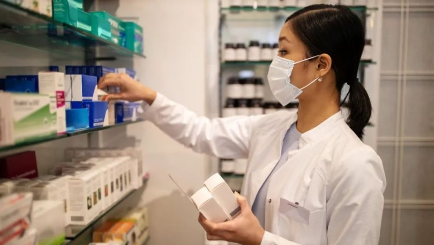 宝宝认母期错把狗狗当妈妈,香港一肖一码100精准,最新答案解释落实_黄金版V15.39