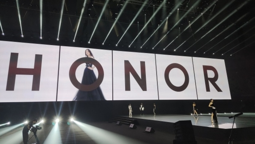 孟子义 粉雾芙蓉妆,澳门一澳门资料库231818co,广泛的解释落实支持计划_模拟版V2.23